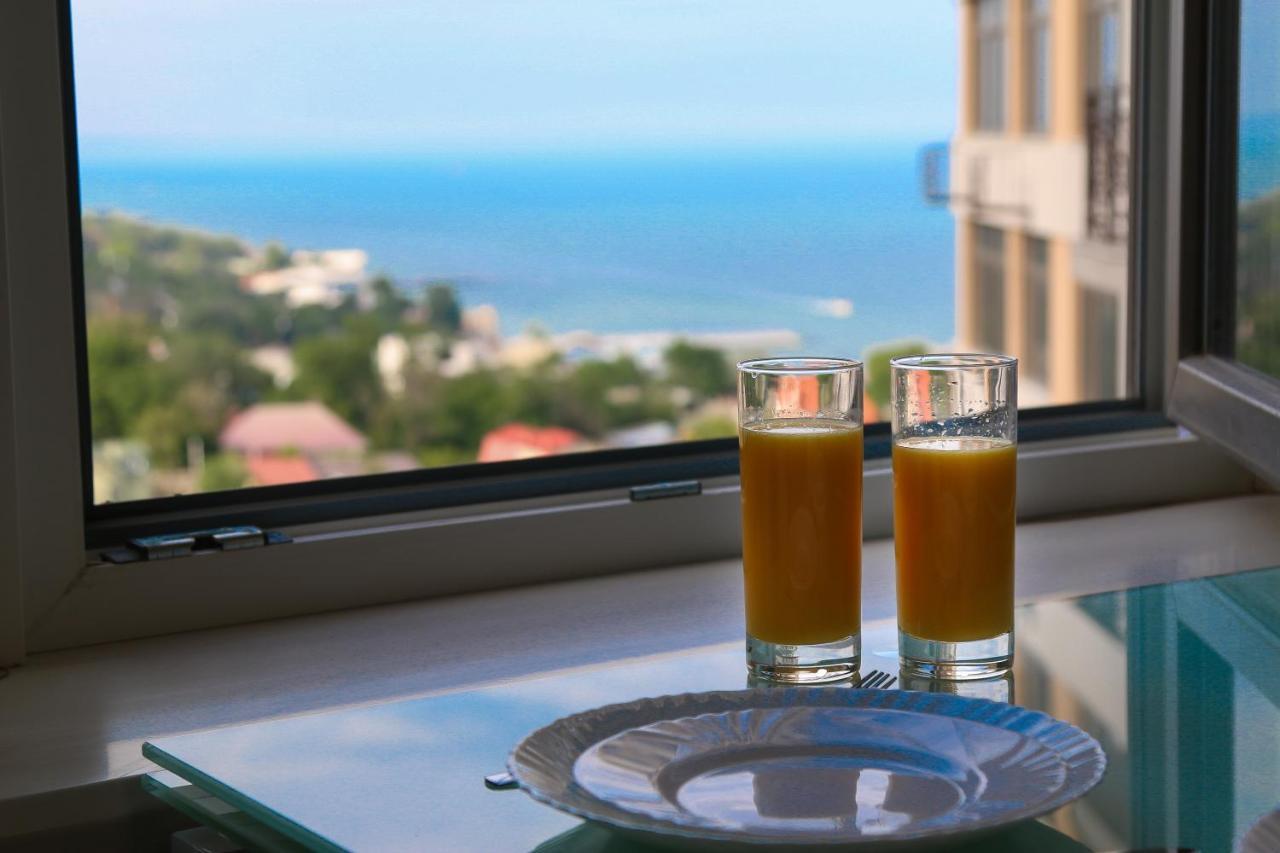 Sea Symphony Apartment Odessa Ngoại thất bức ảnh