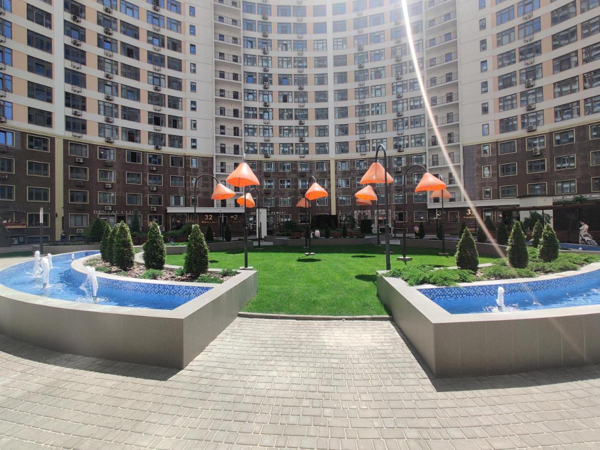 Sea Symphony Apartment Odessa Ngoại thất bức ảnh