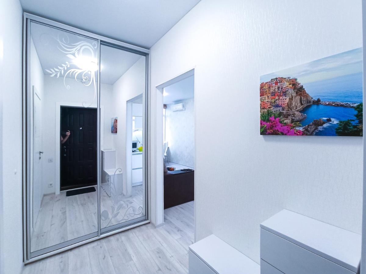 Sea Symphony Apartment Odessa Ngoại thất bức ảnh